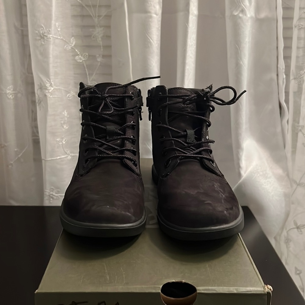 Timberland Groveton 6” Black Boot/Sneaker
